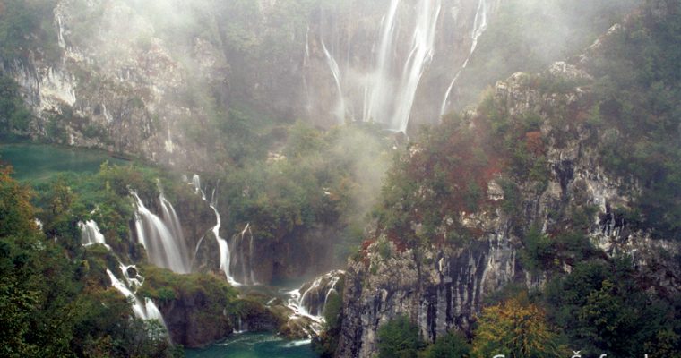 How were magnificent waterfalls and lakes in Plitvice Lakes created?