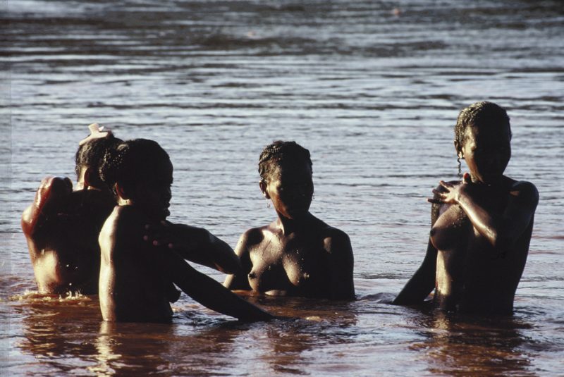 The Tsiribina River, oasis,dry, west, Madagascar, river, paddling