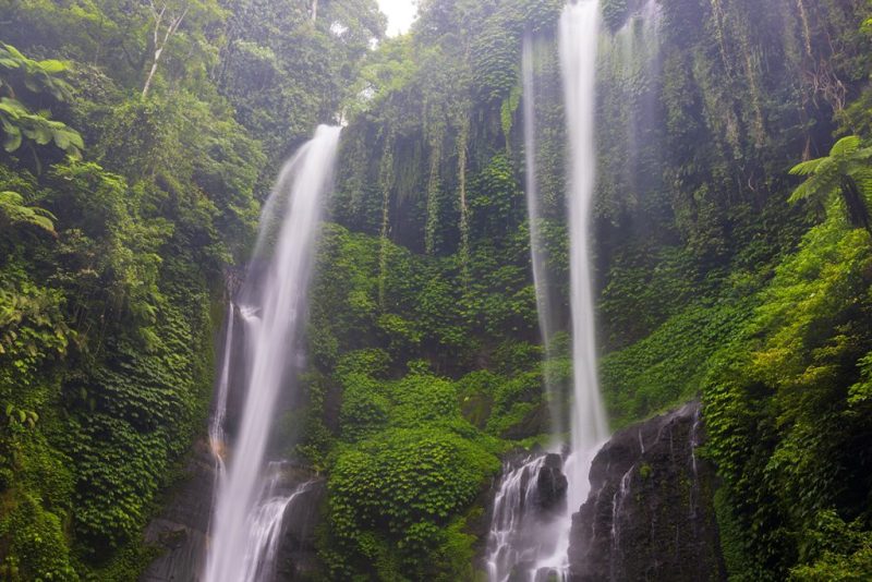 Discover the Majestic Beauty of Three Waterfalls Valley: Sekumpul, Fiji and Hidden Waterfall