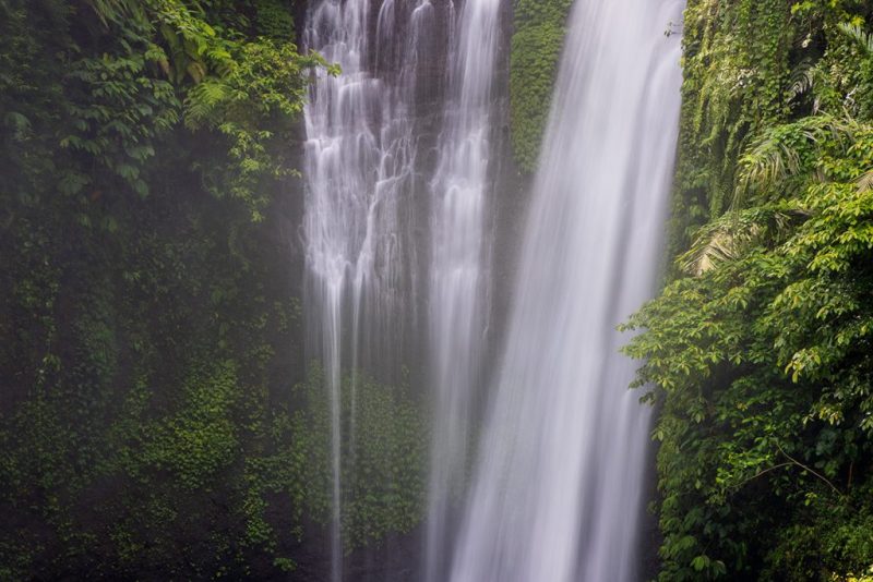 Unveiling the Enchanting Aling Aling Waterfall: Bali’s Hidden Gem